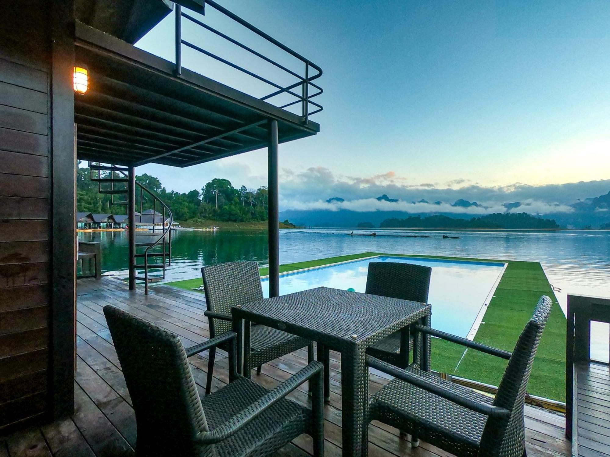 500 Rai Floating Resort Ban Chieo Ko Номер фото