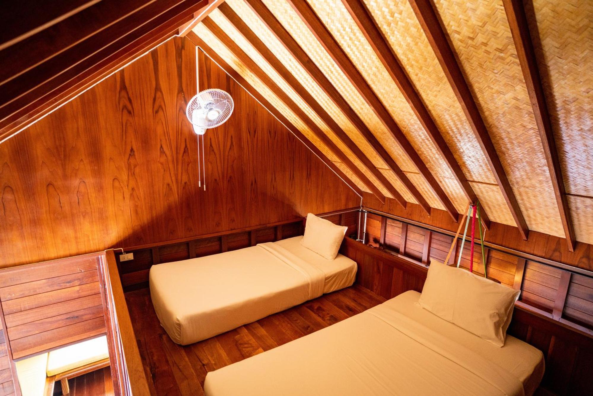 500 Rai Floating Resort Ban Chieo Ko Номер фото